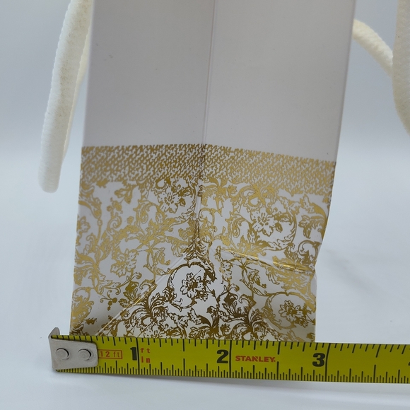 Dior Gold Toile de Jouy Gift Bag 2022–2023 Luxury Boutique Packaging Pristine - Picture 3 of 4